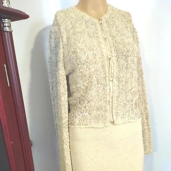 ST JOHN COUTURE 8 BOUCLE CROCHET AURORA BOREALIS LACE CREAM WOOL SILK SKIRT SUIT - Picture 16 of 16